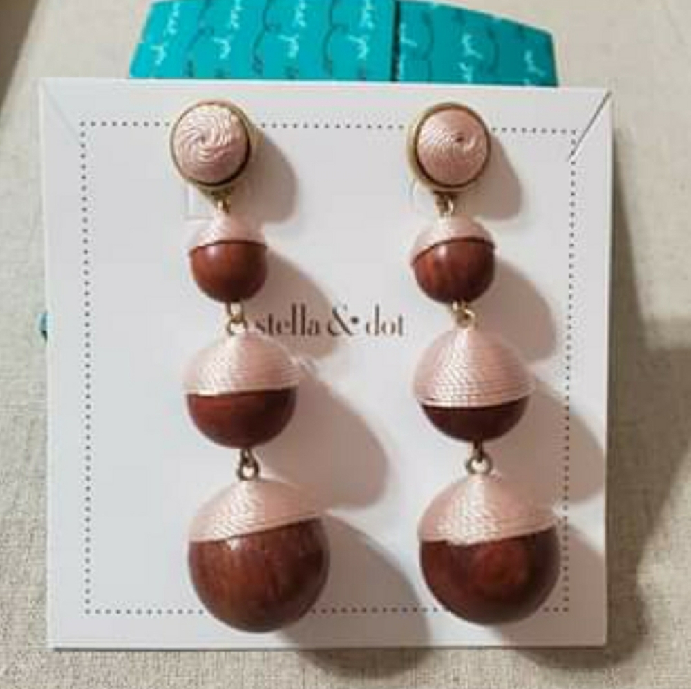 Stella & Dot Effie Drop Earrings